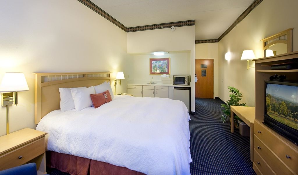 Hampton Inn Atlanta-Woodstock Habitación foto